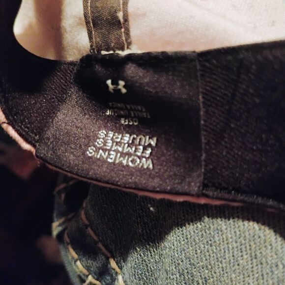 Under Armour Pink Camo Cap        (0992) - Picture 3 of 4